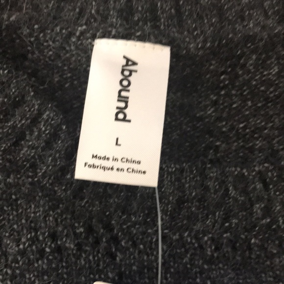 New!!! Sleeveless Grey Sweater NWT. Large - Picture 3 of 7